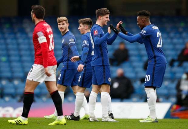 关于尤尔曼德的勒沃库森：1、核心阵型为4-2-3...